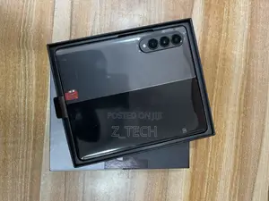 New Samsung Galaxy Z Fold4 256 GB Gray