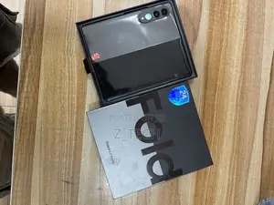 New Samsung Galaxy Z Fold4 256 GB Gray