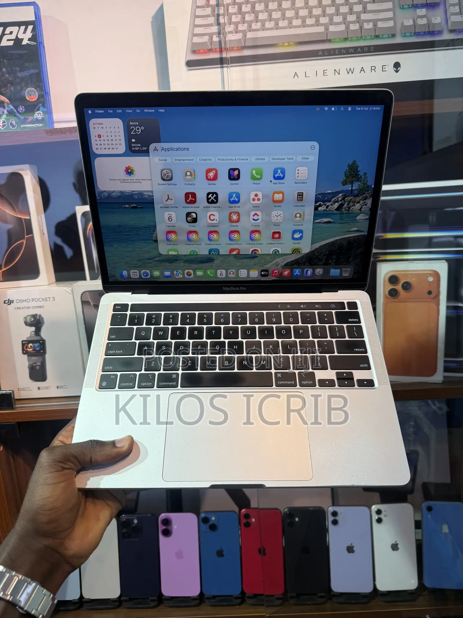 Laptop Apple MacBook Pro 2022 M2 8GB Apple M2 SSD 512GB