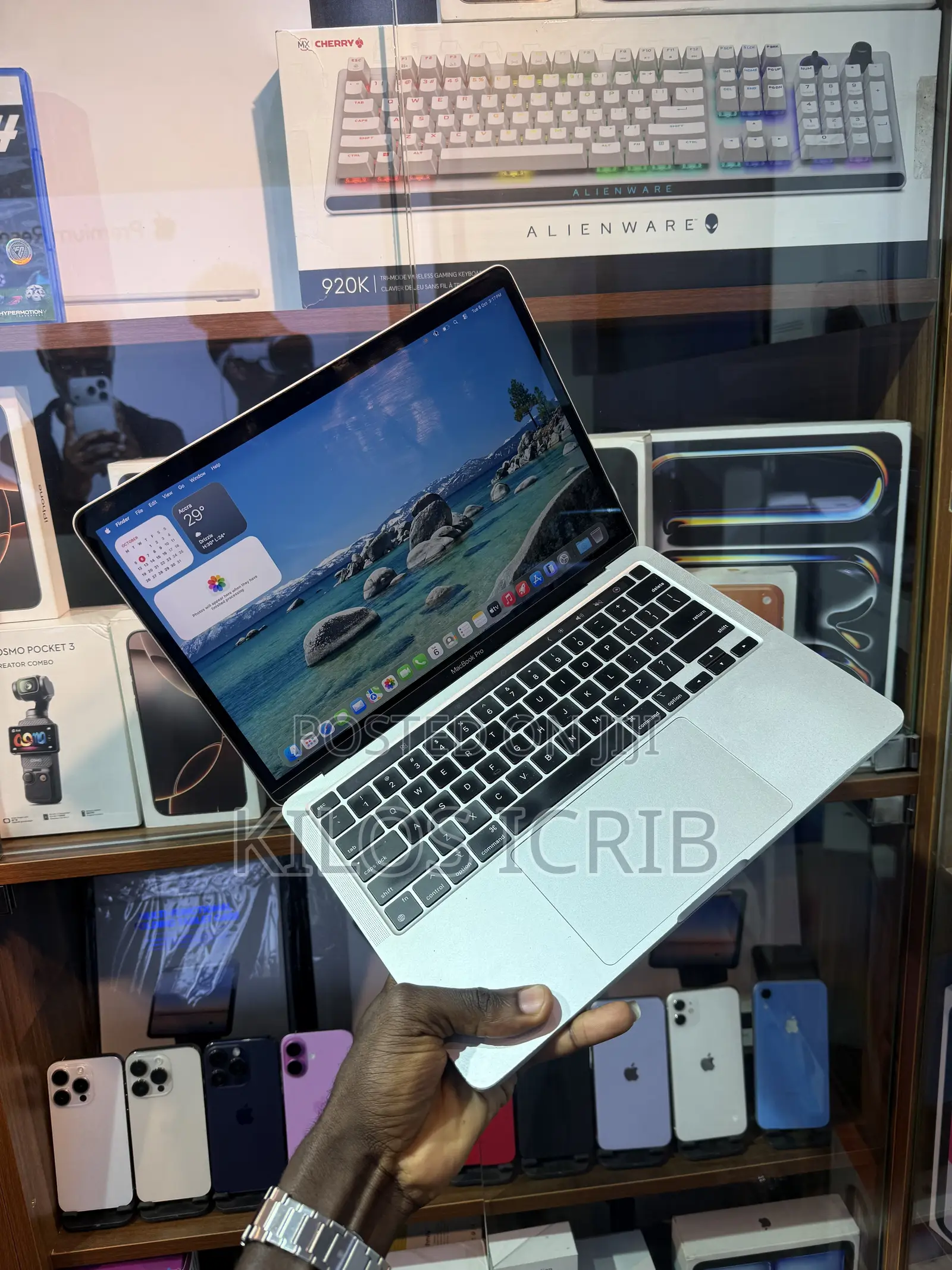 Laptop Apple MacBook Pro 2022 M2 8GB Apple M2 SSD 512GB