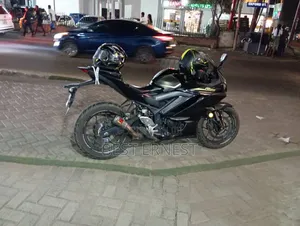 Yamaha YZF-R 2022 Black