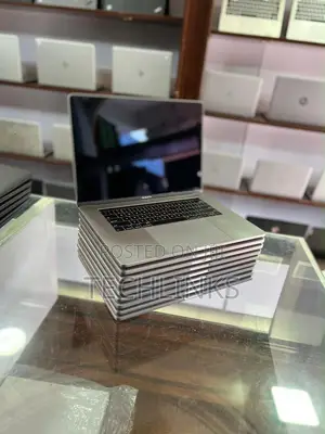 Laptop Apple MacBook Pro 2019 32GB Intel Core i9 SSD 1T