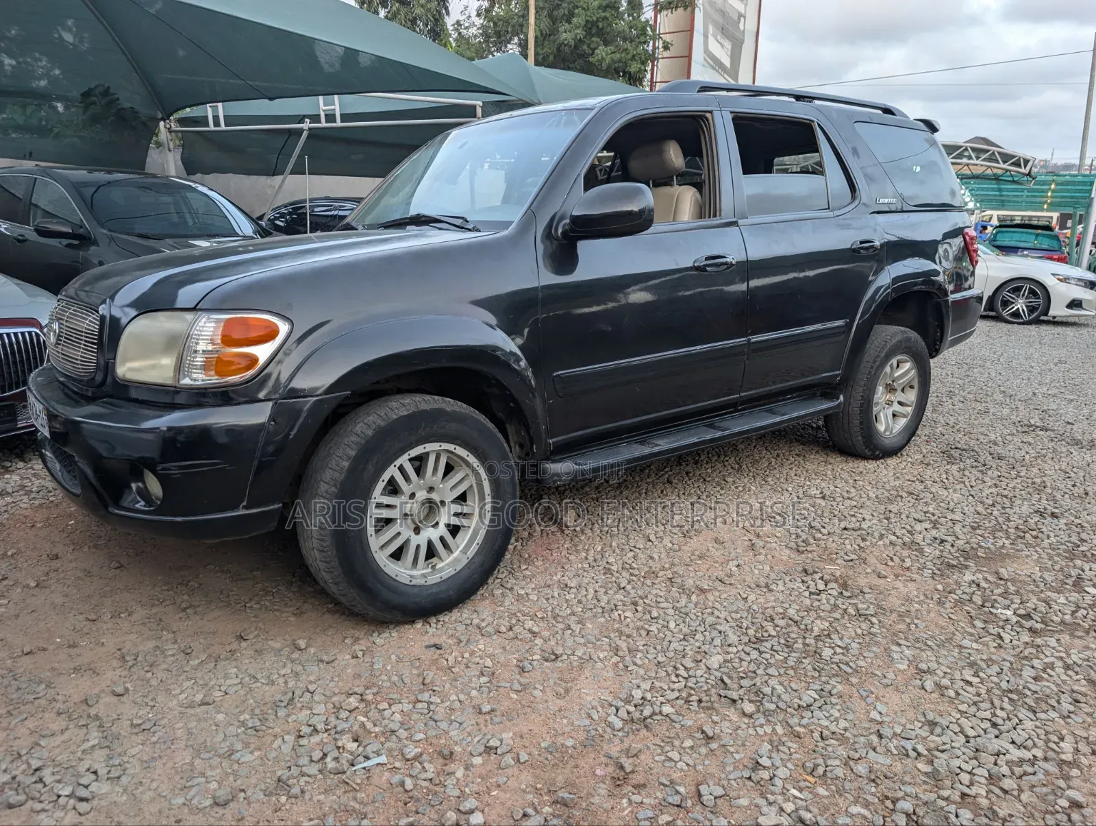 Toyota Sequoia Limited 4dr SUV 4WD (4.7L 8cyl 4A) 2002 Black