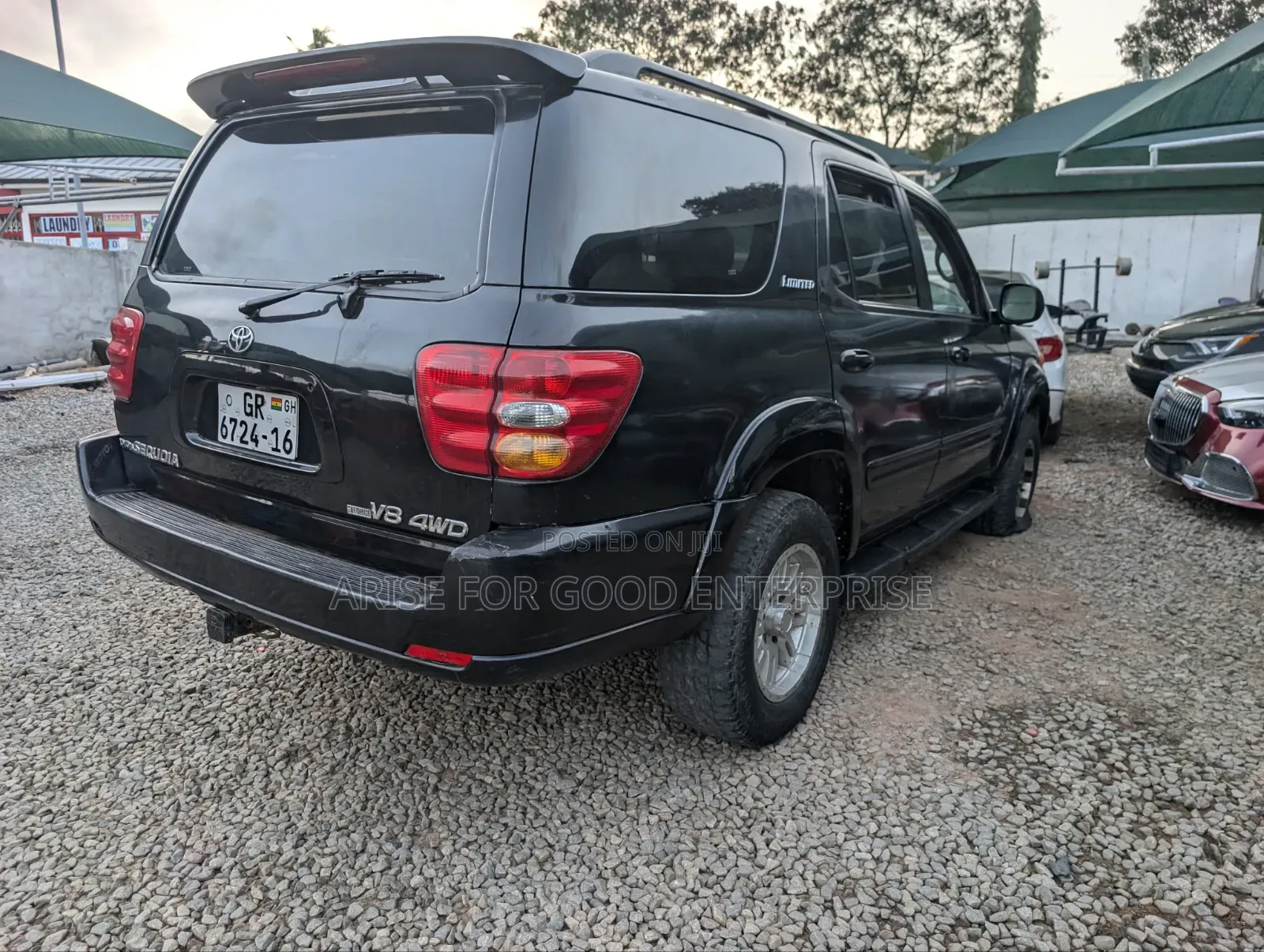 Toyota Sequoia Limited 4dr SUV 4WD (4.7L 8cyl 4A) 2002 Black