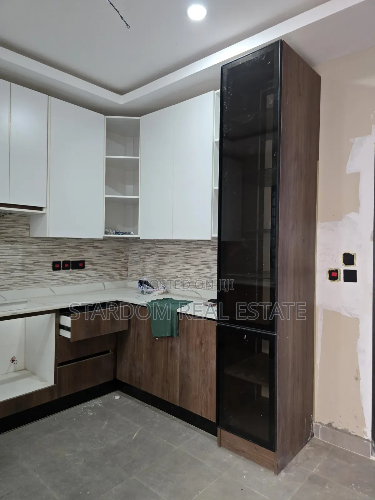 3bdrm Duplex in Spintex Road, Baatsona Total for sale