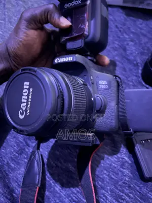 Canon EOS 750D DSLR Camera + 18-55mm Lens