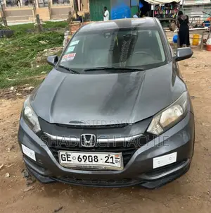 Honda HR-V 4dr SUV (1.5L 4cyl CVT) 2016 Gray