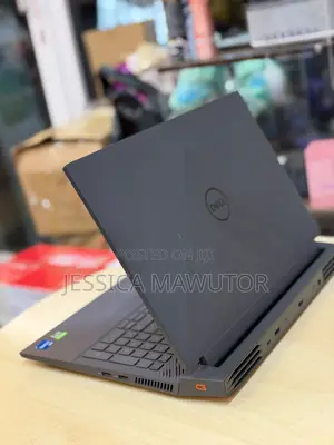 Laptop Dell G15 5511 16GB Intel Core i7 SSD 512GB