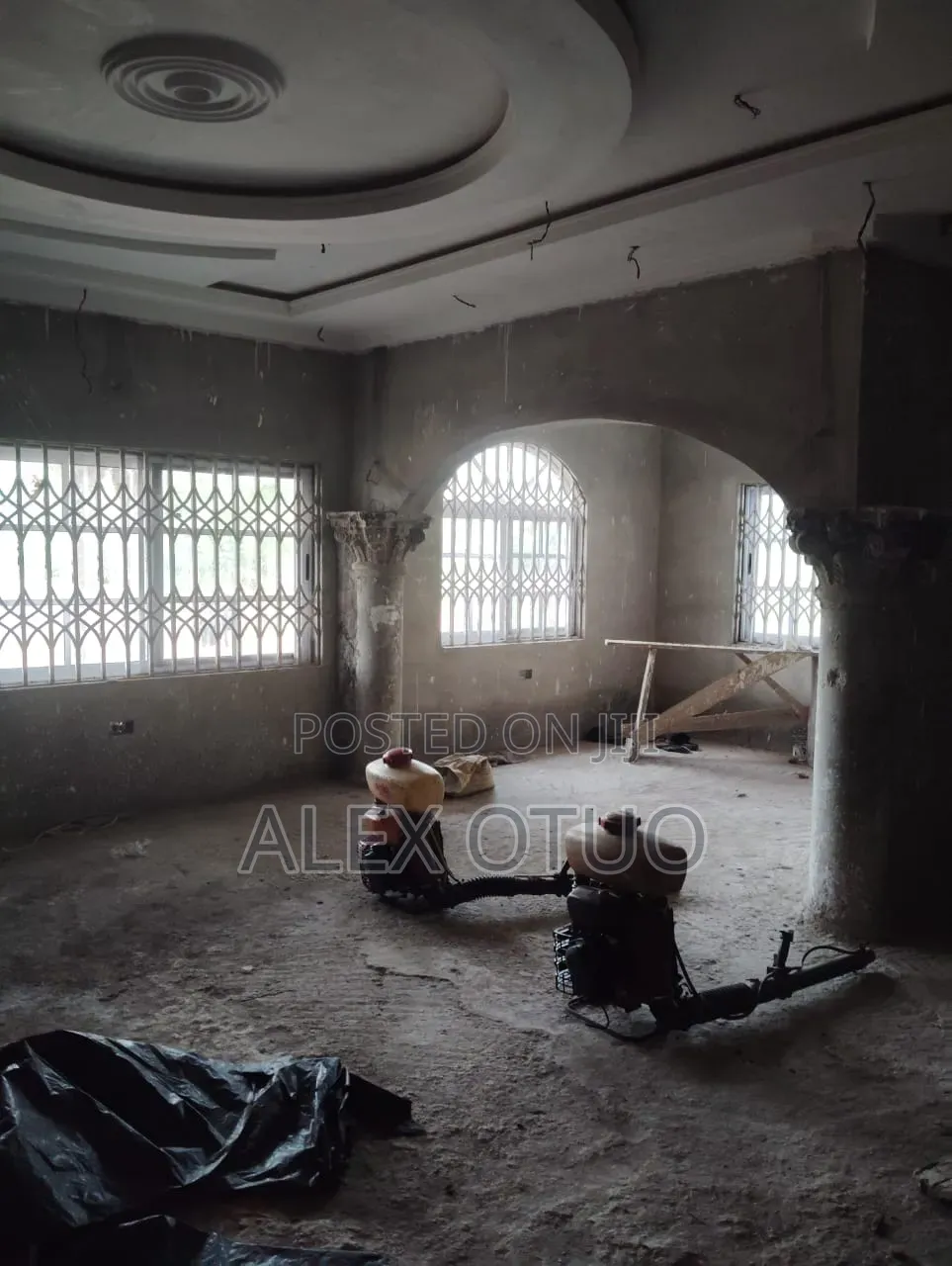 5bdrm House in Alex Otuo Properties, Kumasi Metropolitan for sale