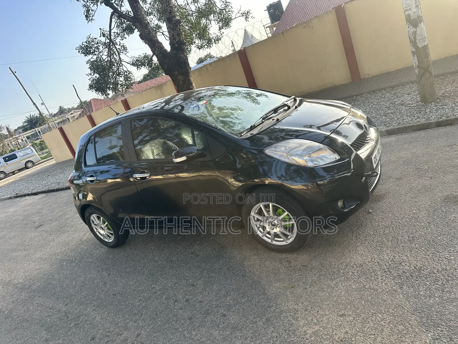 Toyota Vitz 2010 Black
