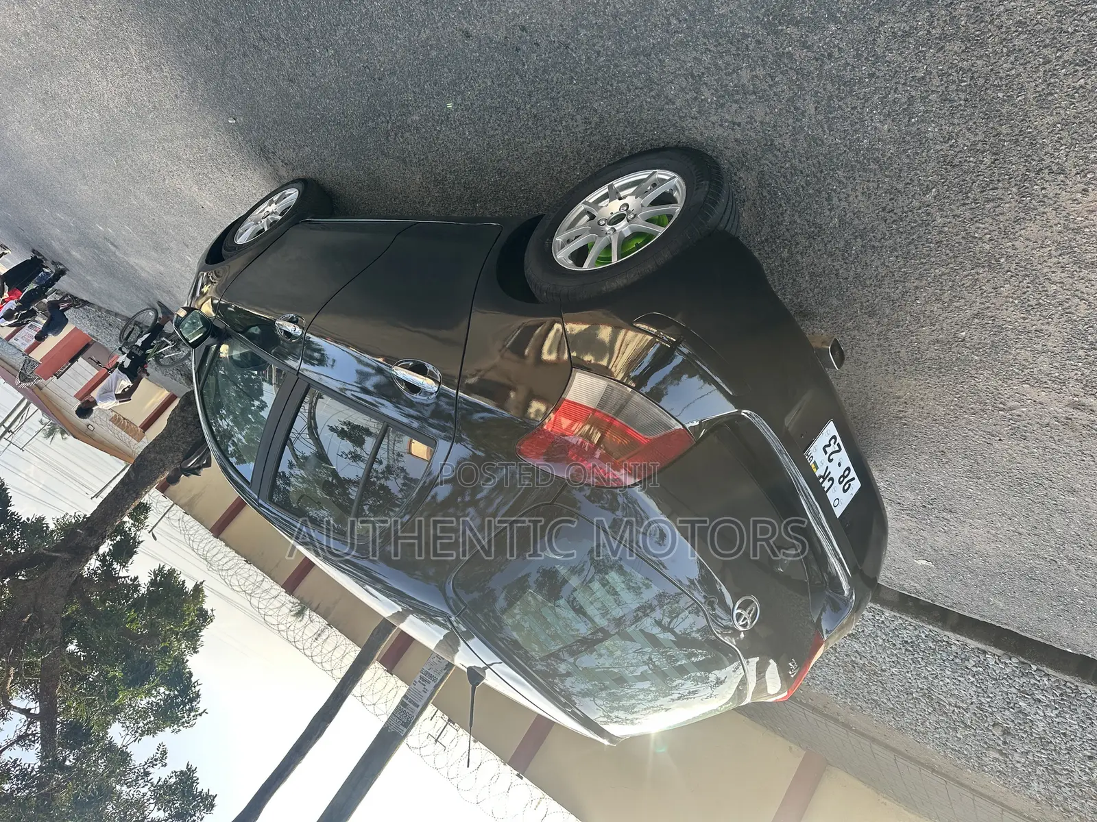 Toyota Vitz 2010 Black