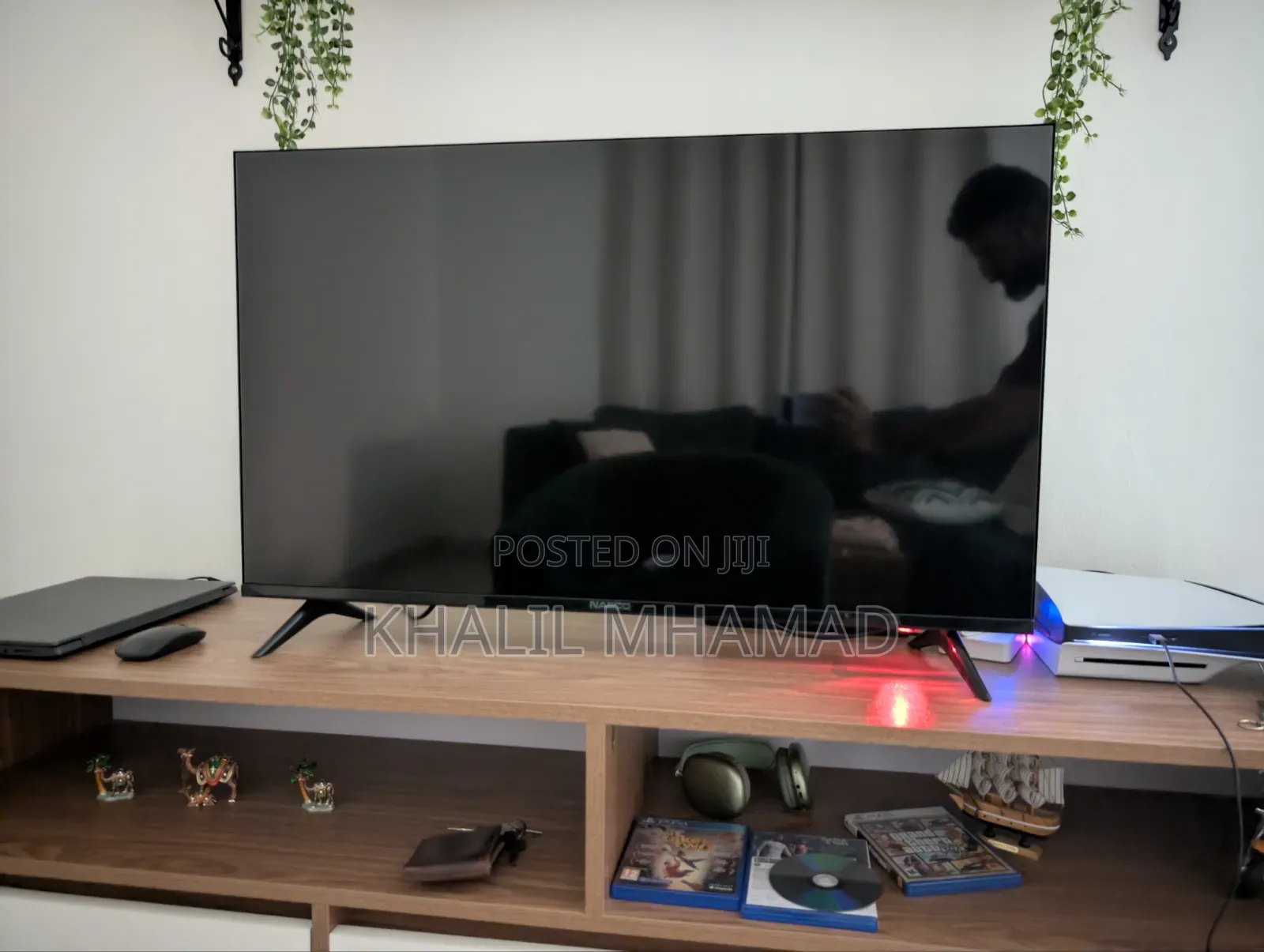 Nasco TV 43"