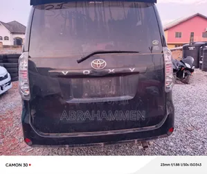 Toyota Voxy X 2WD 8-Seater 2011 Black