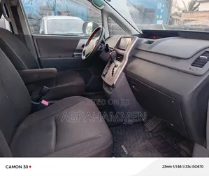 Toyota Voxy X 2WD 8-Seater 2011 Black