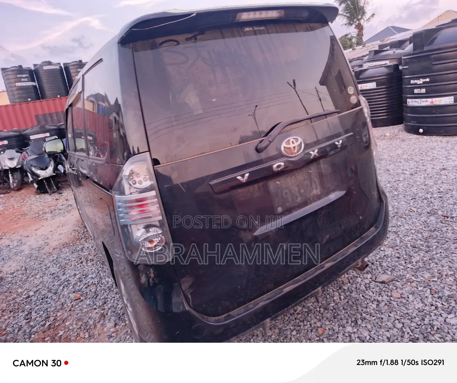 Toyota Voxy X 2WD 8-Seater 2011 Black