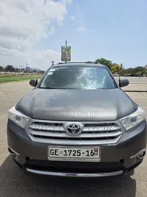 Toyota Highlander Limited 2011 Gray