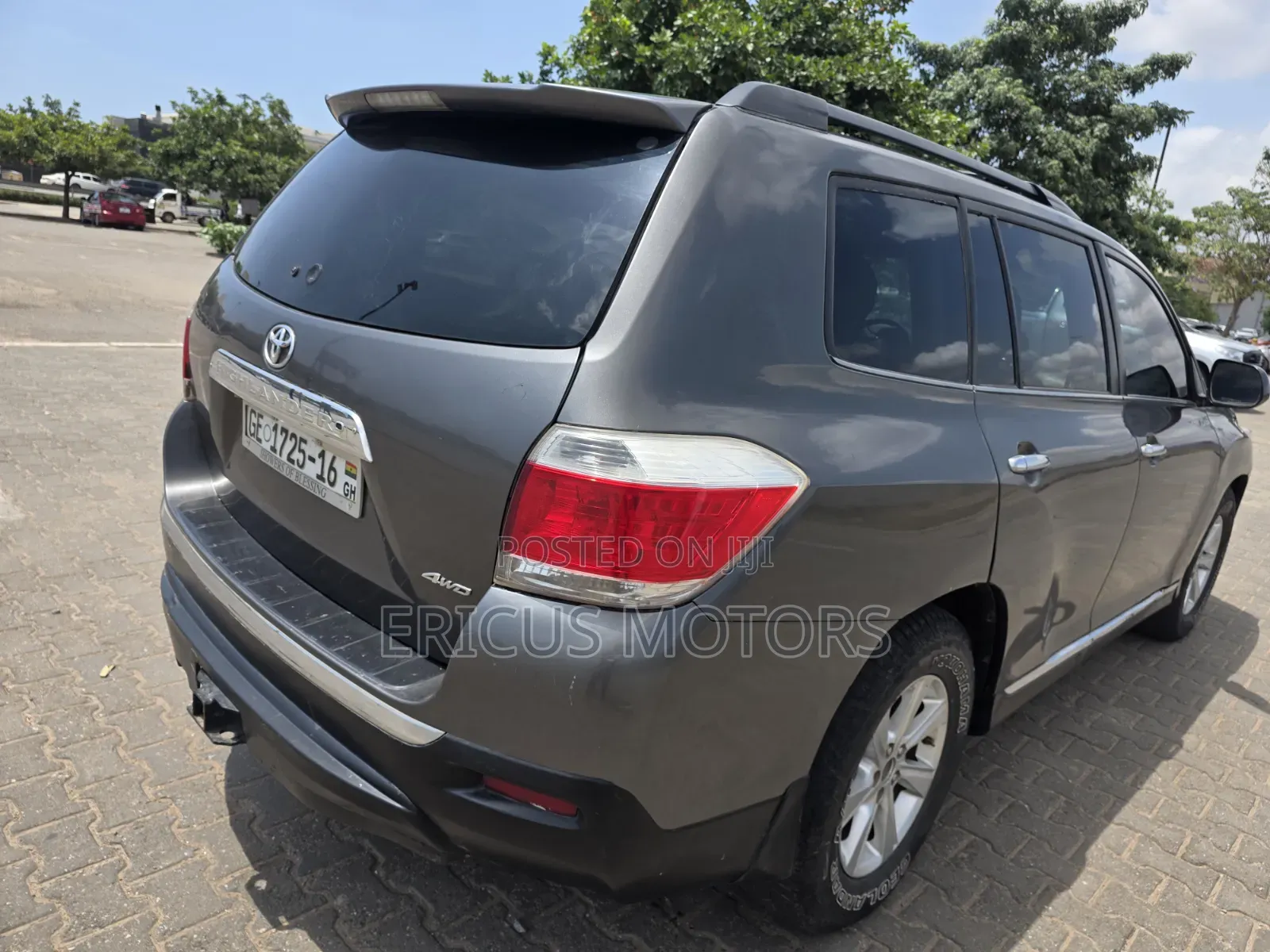 Toyota Highlander Limited 2011 Gray