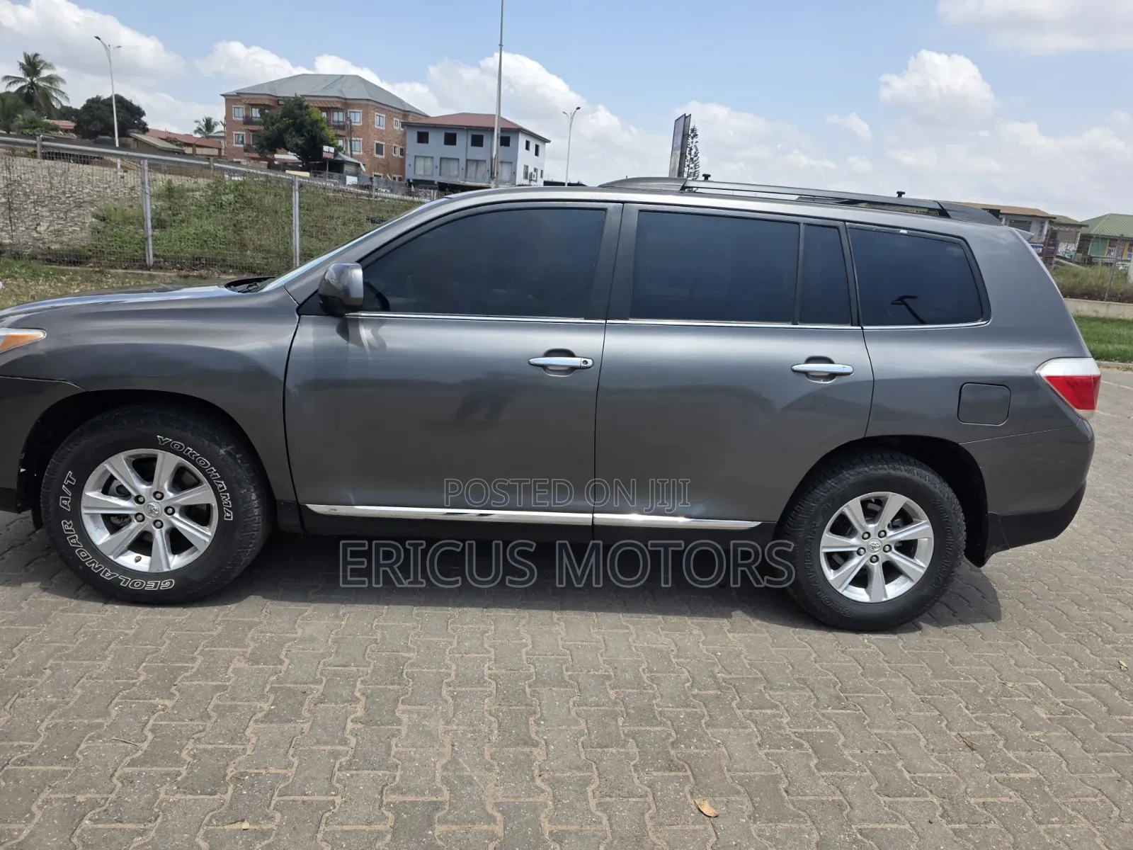 Toyota Highlander Limited 2011 Gray