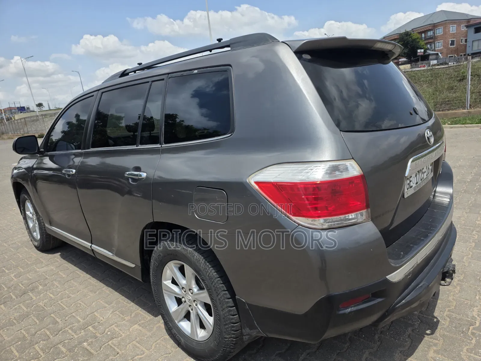Toyota Highlander Limited 2011 Gray