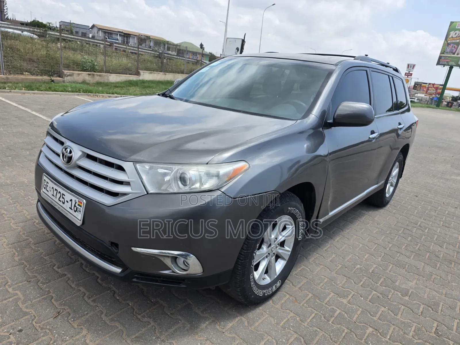 Toyota Highlander Limited 2011 Gray