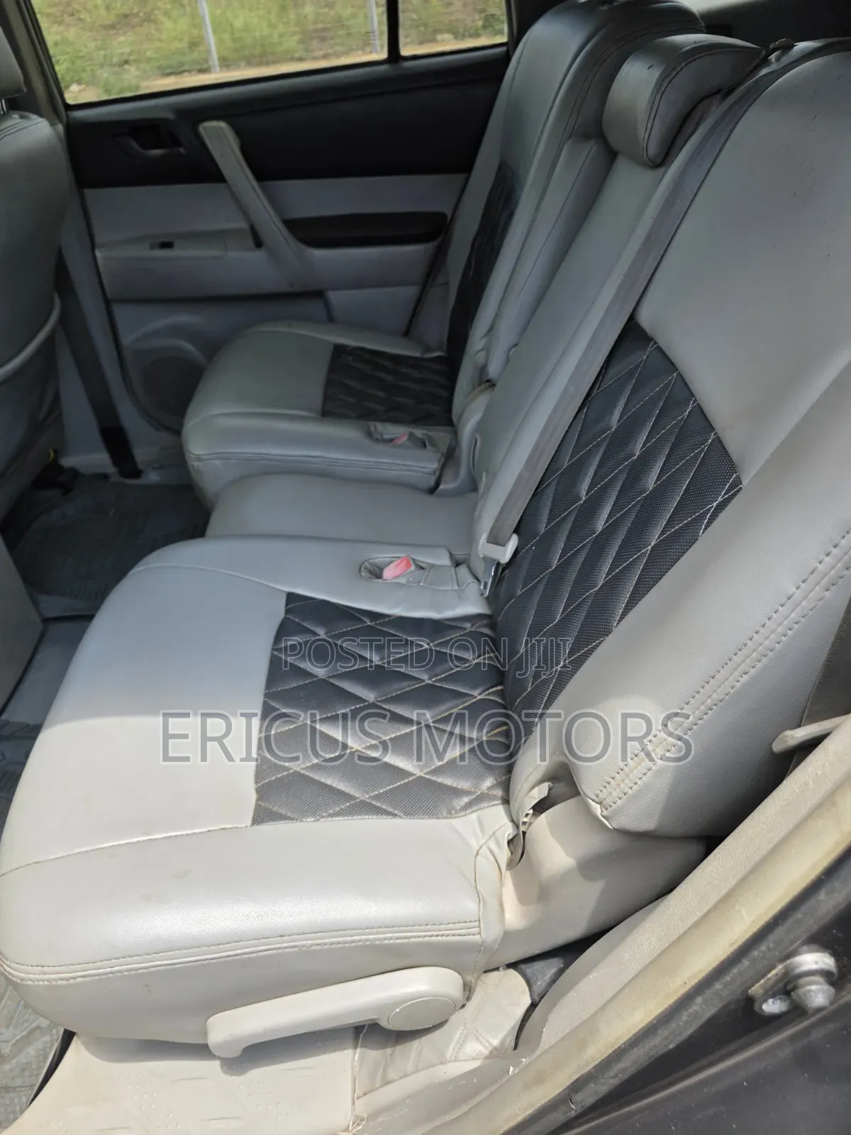 Toyota Highlander Limited 2011 Gray
