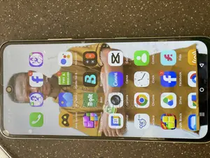 Infinix Hot 60i 128 GB Silver