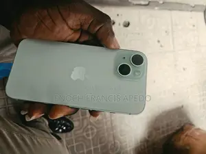 Apple iPhone 15 128 GB Green