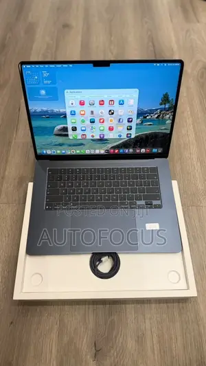 Laptop Apple MacBook Air 2026 M5 16GB Apple M5 SSD 512GB