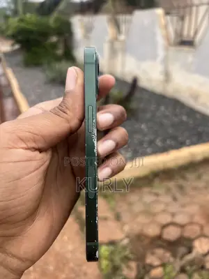 Apple iPhone 13 128 GB Green