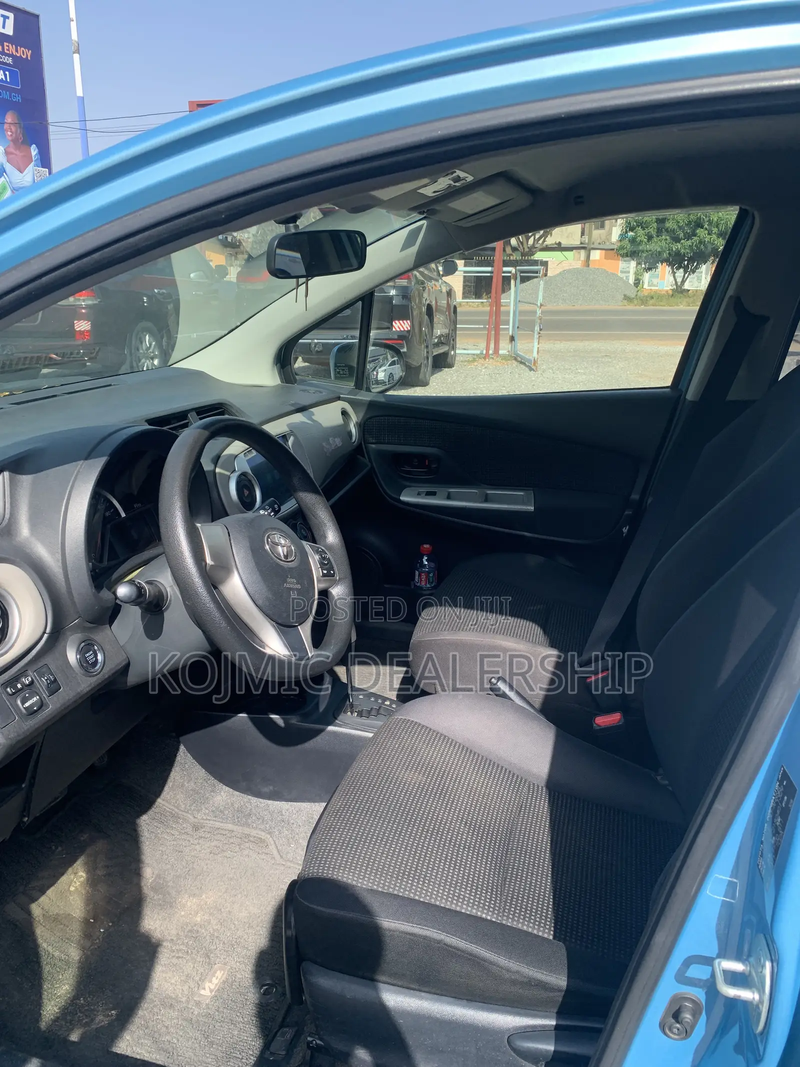 Toyota Vitz 2014 Blue