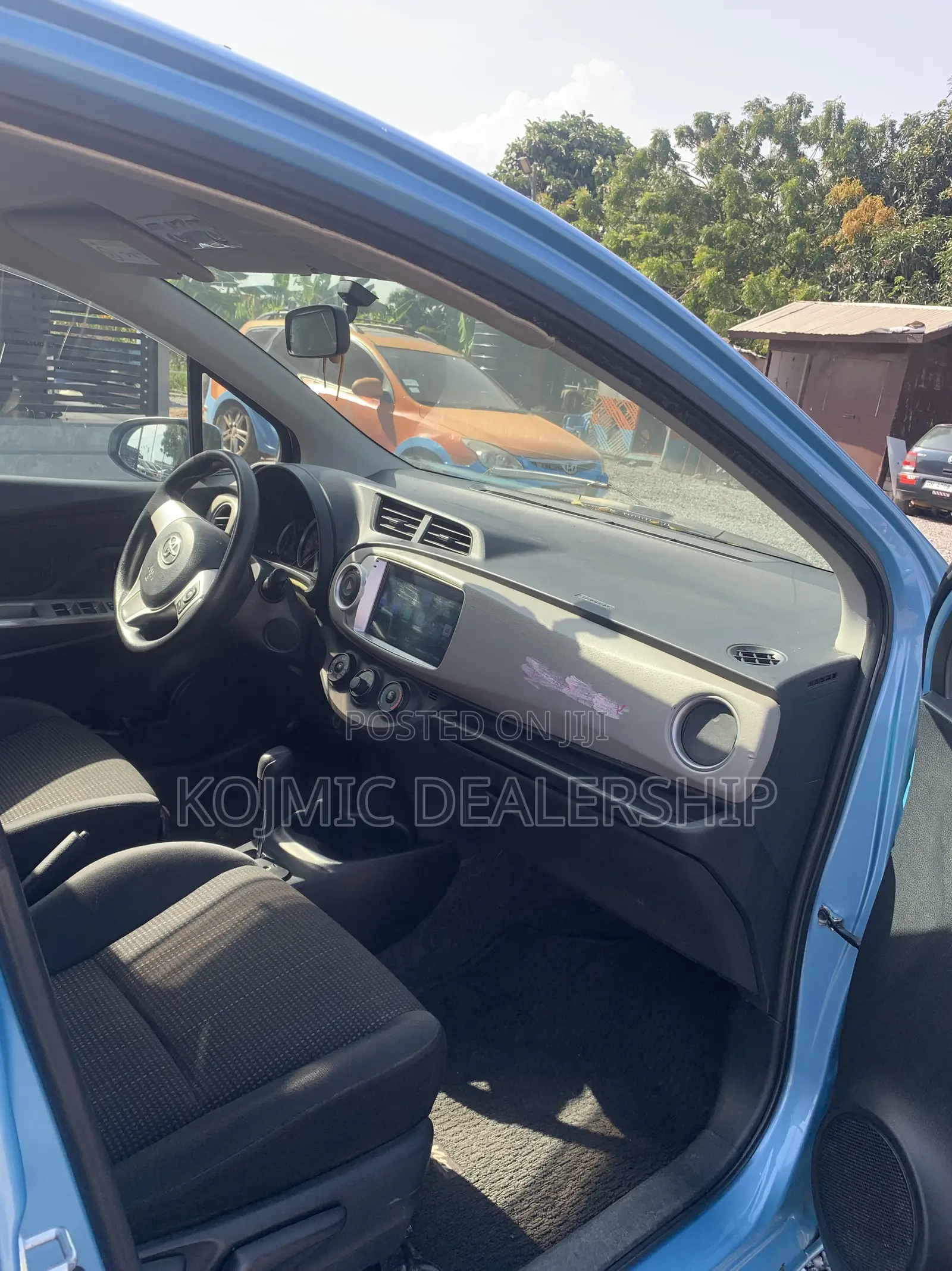 Toyota Vitz 2014 Blue