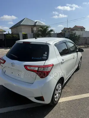 Toyota Vitz 1.3 FWD 5dr 2017 White