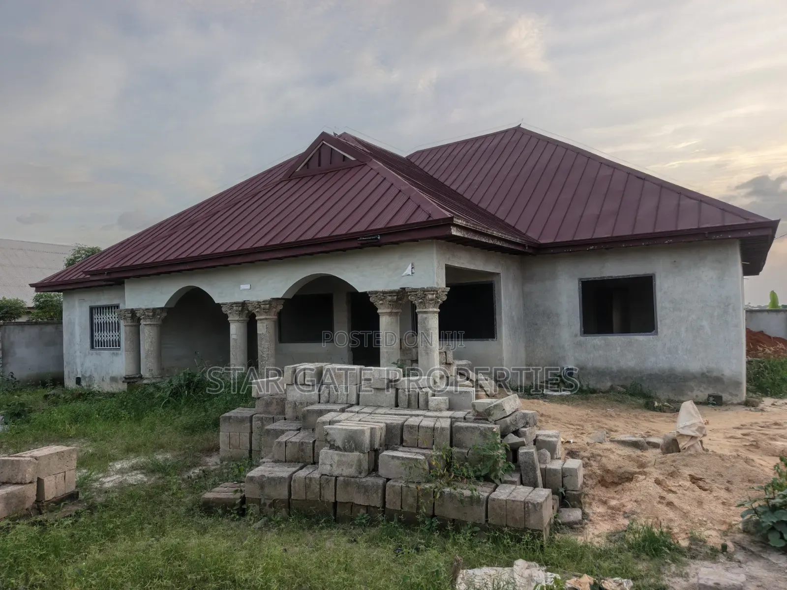 5bdrm House in Kumasi Metropolitan for sale