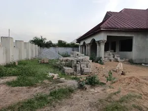 5bdrm House in Kumasi Metropolitan for sale