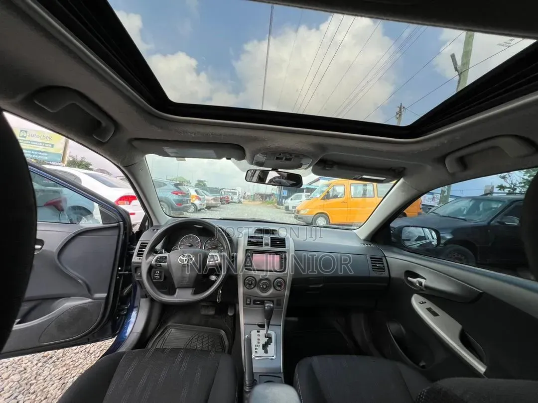 Toyota Corolla S 4dr Sedan (1.8L 4cyl 4A) 2013 Blue