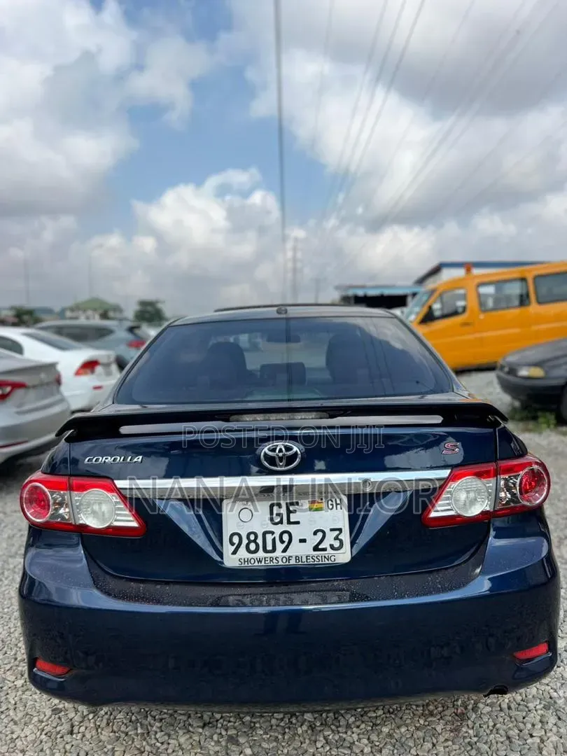 Toyota Corolla S 4dr Sedan (1.8L 4cyl 4A) 2013 Blue