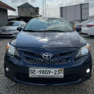 Toyota Corolla S 4dr Sedan (1.8L 4cyl 4A) 2013 Blue