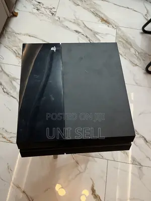 Neat Ps 4 Console