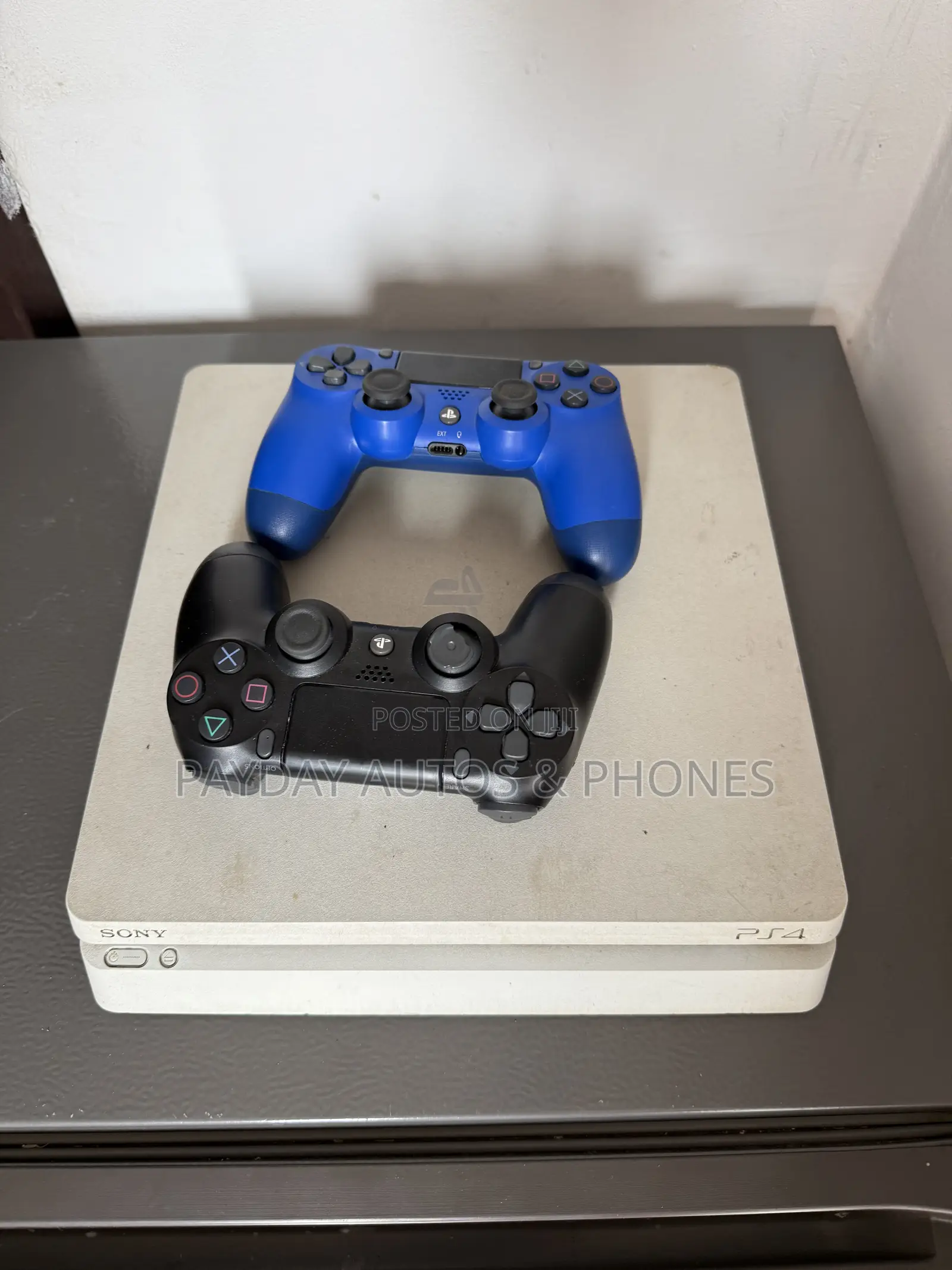 Play Station
