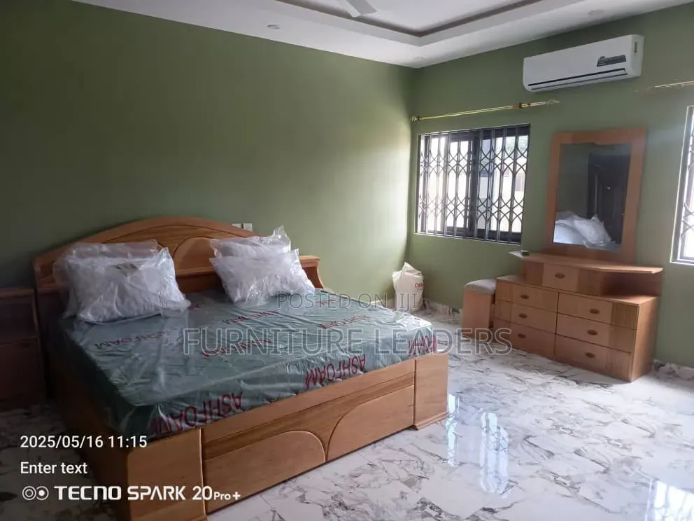 Queen Size Bed and Dresser