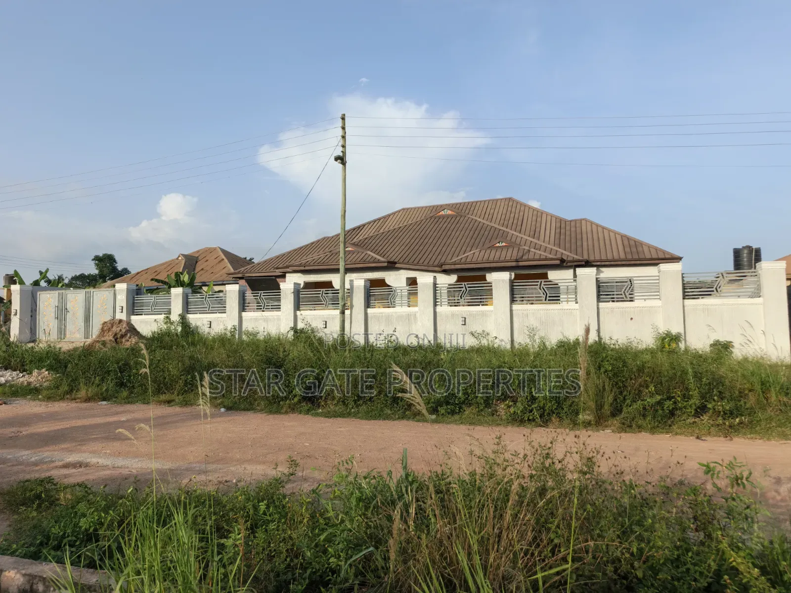 Furnished 10bdrm House in Kumasi Metropolitan for sale