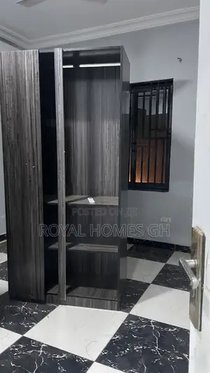 2bdrm Apartment in Lakeside for rent