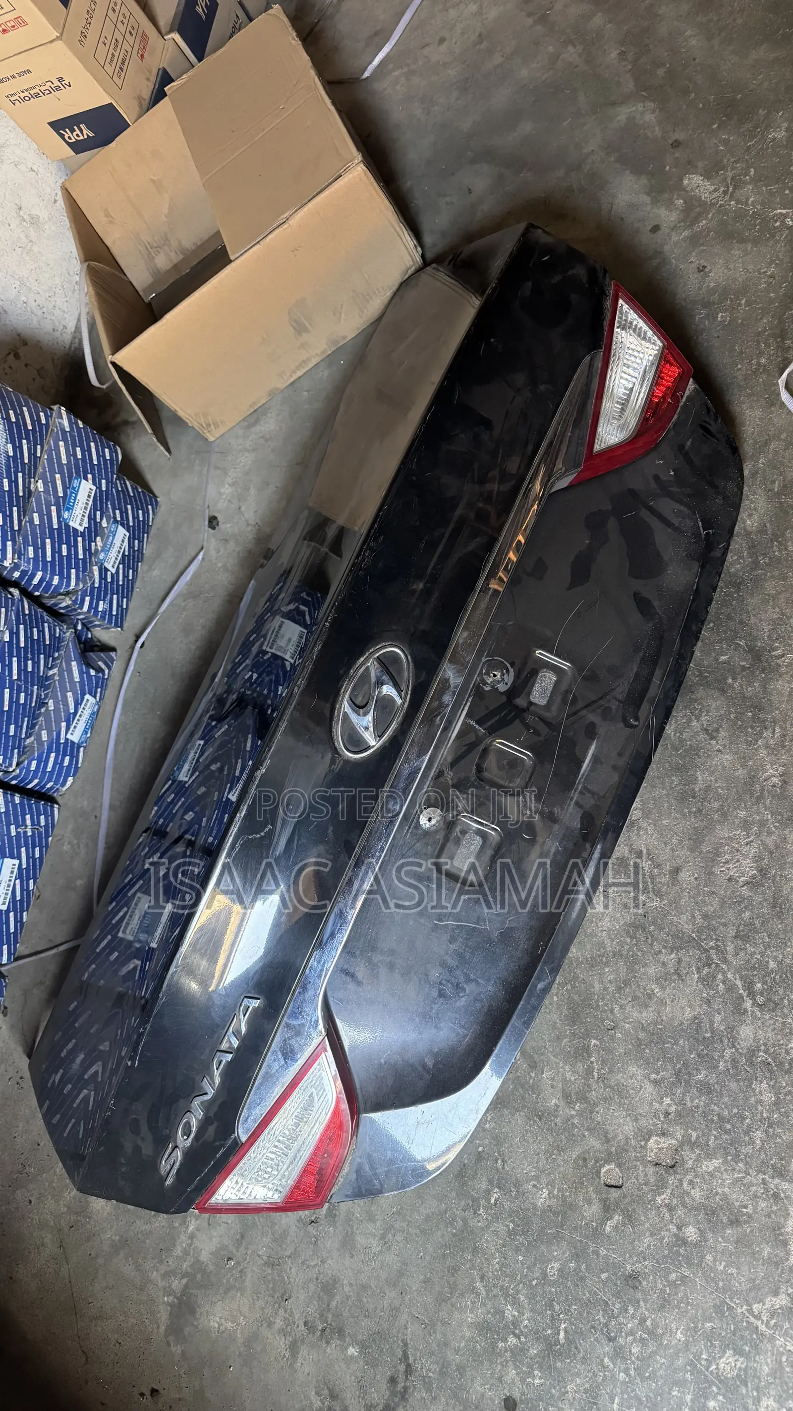 Hyundai Sonata 2011,2012,2013,2014 Boot / Tailgate Complete