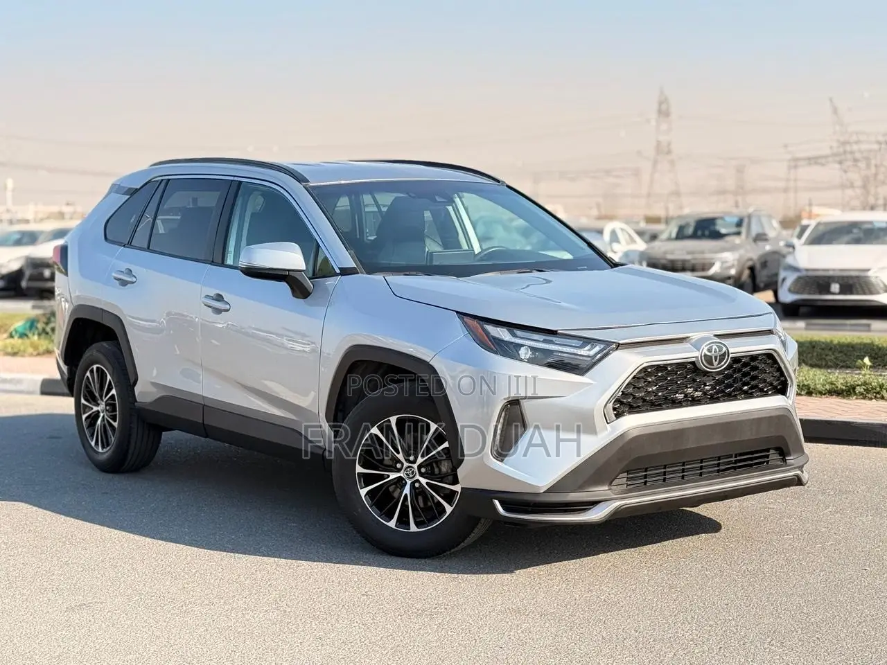 Toyota RAV4 LE 2021 Silver