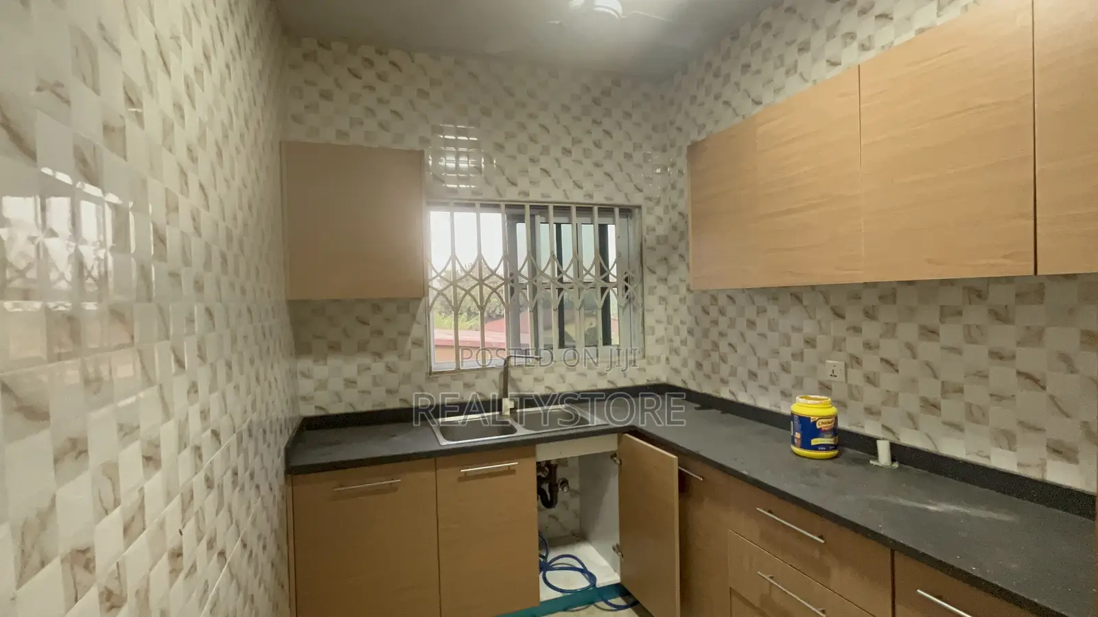 2bdrm Apartment in Agyemankata Estate, Accra Metropolitan for rent