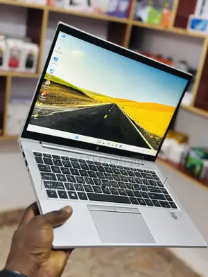 New Laptop HP EliteBook 840 G7 8GB Intel Core i5 SSD 512GB