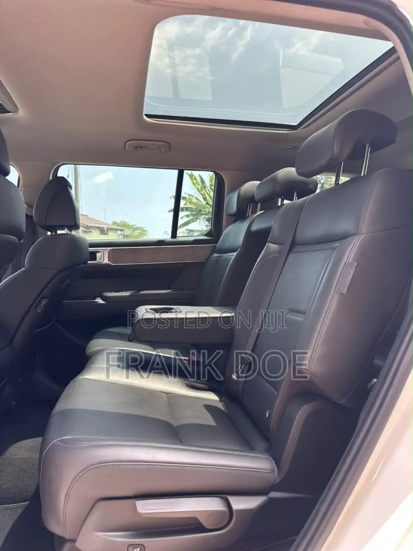 Hyundai Santa Fe Limited 2024 White