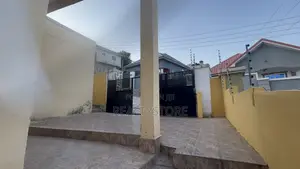 3bdrm House in Kwabenya Abuom Hills, Accra Metropolitan for rent