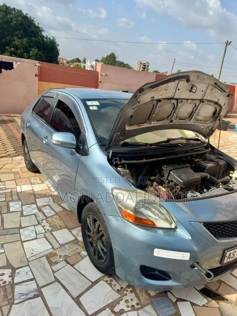 Toyota Belta 2012