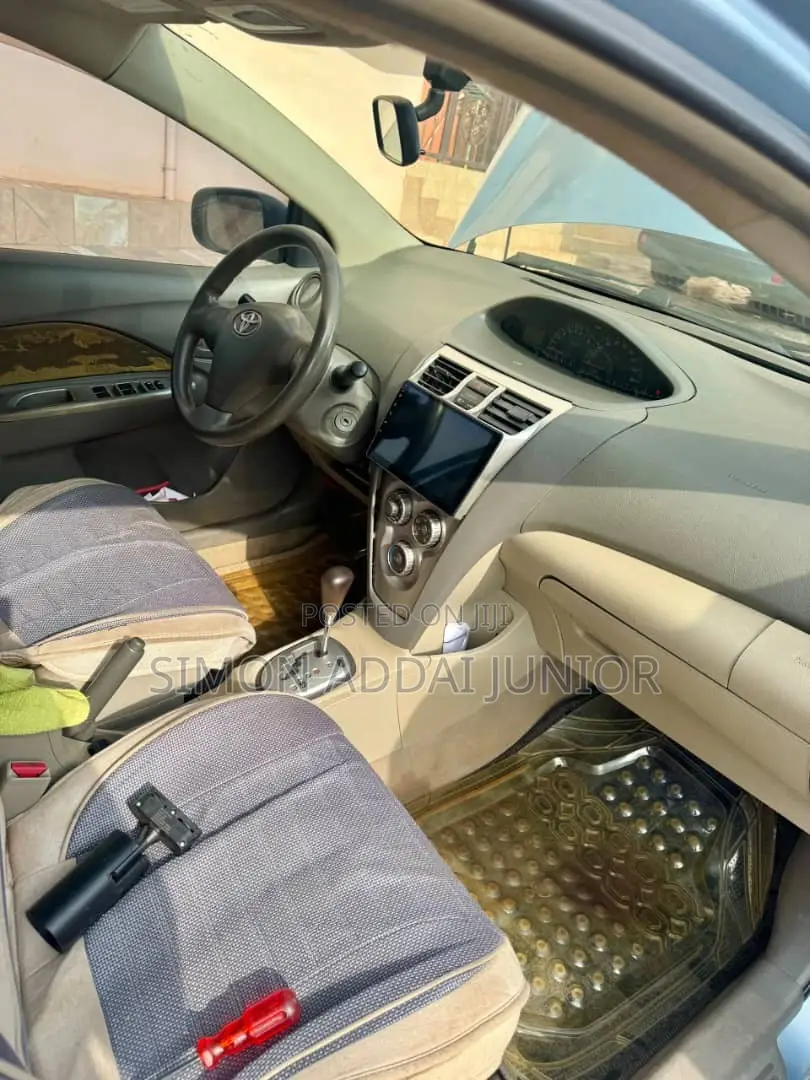 Toyota Belta 2012